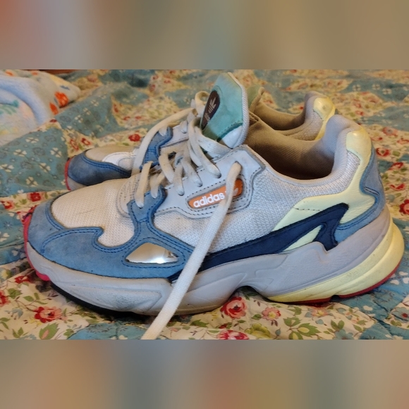 Adidas Originals Falcon Running Shoes size 5.5 - Picture 1 of 8